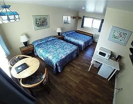 Ocean Cove Lodge Bar & Grill